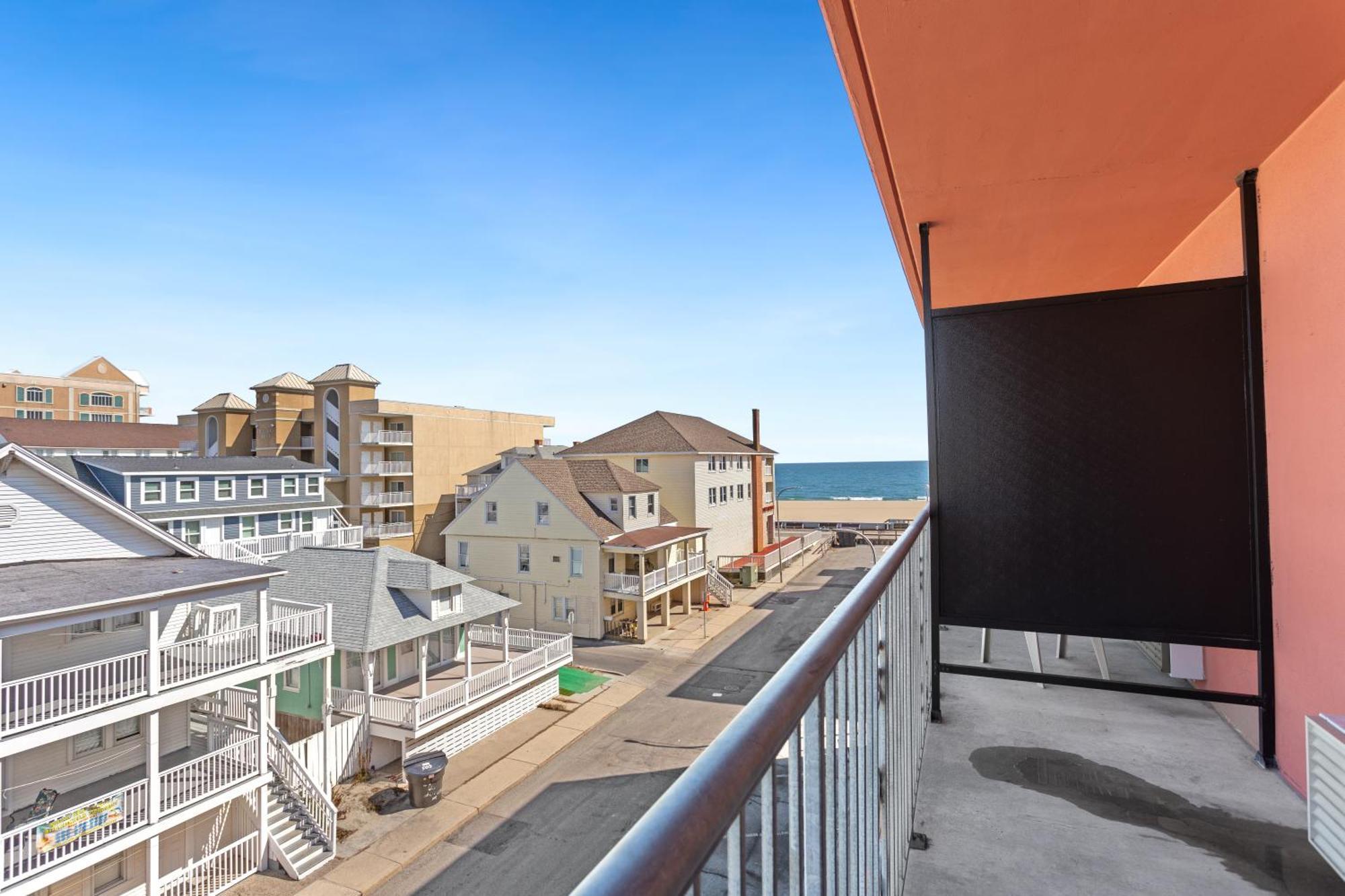 Americana Motor Inn On Boardwalk آوشين سيتي المظهر الخارجي الصورة