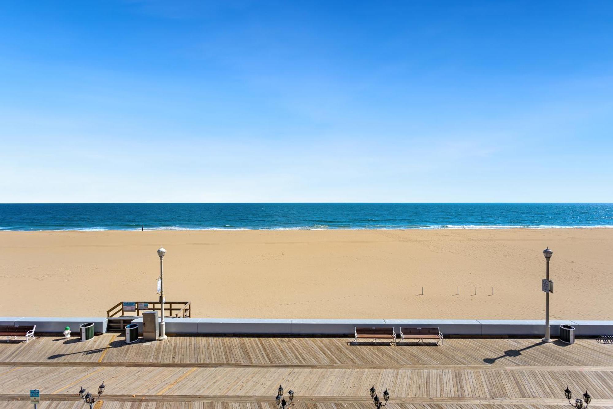 Americana Motor Inn On Boardwalk آوشين سيتي المظهر الخارجي الصورة